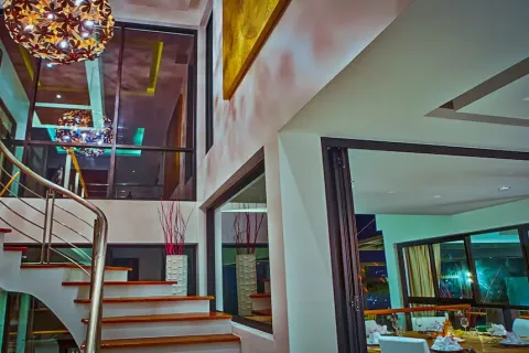 Chalet de 7 dormitorios en Phuket, Tailandia № 190635 - foto 28