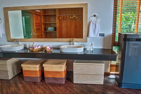 Chalet de 7 dormitorios en Phuket, Tailandia № 190635 - foto 23