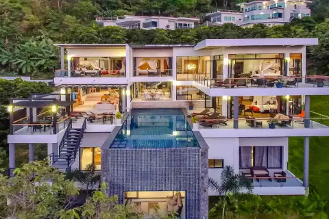 Chalet de 7 dormitorios en Phuket, Tailandia № 190635 - foto 2