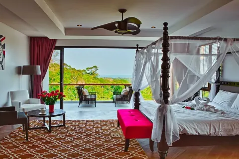 Chalet de 7 dormitorios en Phuket, Tailandia № 190635 - foto 9