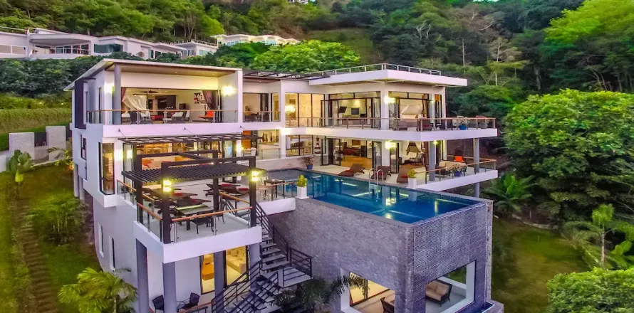 Chalet de 7 dormitorios en Phuket, Tailandia № 190635