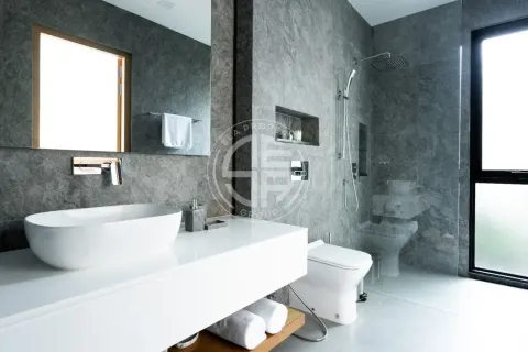 Chalet de 4 dormitorios en Phuket, Tailandia № 190640 - foto 18