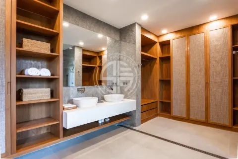 Chalet de 4 dormitorios en Phuket, Tailandia № 190640 - foto 13