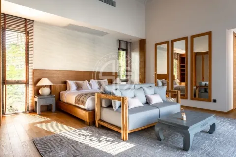 Chalet de 4 dormitorios en Phuket, Tailandia № 190640 - foto 12