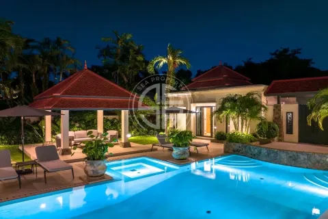 Chalet de 4 dormitorios en Phuket, Tailandia № 190640 - foto 27