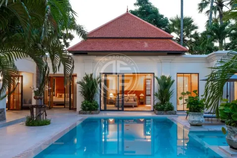 Chalet de 4 dormitorios en Phuket, Tailandia № 190640 - foto 22