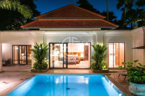 Chalet de 4 dormitorios en Phuket, Tailandia № 190640 - foto 26