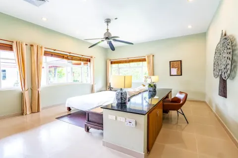 Chalet de 6 dormitorios en Pa Klok, Tailandia № 190639 - foto 15