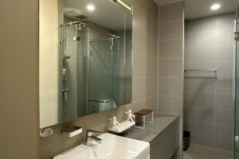 Condominio de 1 dormitorio en Bangkok, Tailandia № 143072 - foto 12