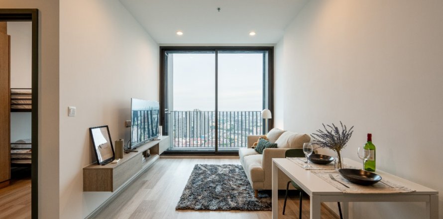 Condominio de 2 dormitorios en Phra Khanong, Bangkok, Tailandia № 143070