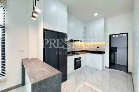 Casa de 3 dormitorios en Pattaya, Tailandia № 220687 - foto 6