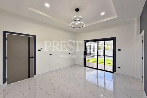 Casa de 3 dormitorios en Pattaya, Tailandia № 220691 - foto 15