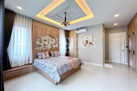 Casa de 3 dormitorios en Pattaya, Tailandia № 220686 - foto 13