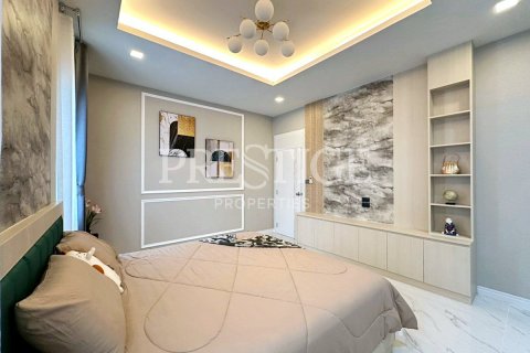 Casa de 3 dormitorios en Pattaya, Tailandia № 220686 - foto 17