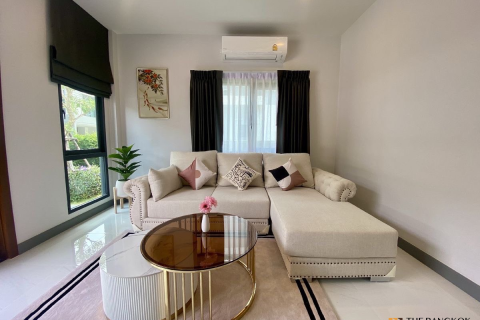 Haus in Bangkok, Thailand 4 Schlafzimmer № 190414 - Foto 2