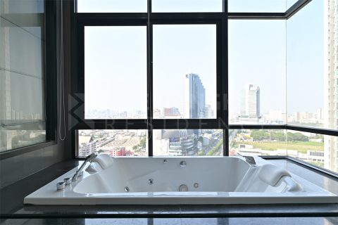 Condo à Bangkok, Thaïlande, 2 chambres  № 186933 - photo 3