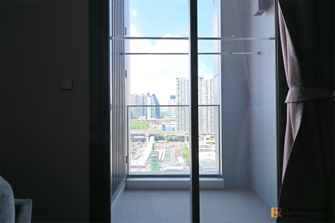 Condo in Bangkok, Thailand, 2 bedrooms № 186929 - photo 4