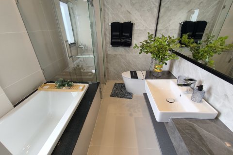 Casa de 4 dormitorios en Bang Phli Yai, Tailandia № 149516 - foto 16