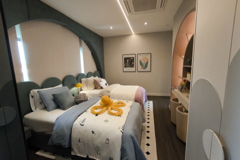Casa de 4 dormitorios en Bang Phli Yai, Tailandia № 149516 - foto 8