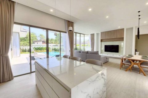 Chalet de 3 dormitorios en Hua Hin, Tailandia № 167129 - foto 5