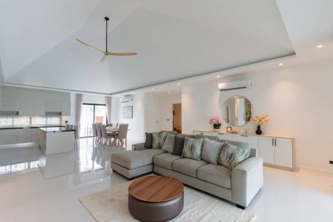 Chalet de 4 dormitorios en Hua Hin, Tailandia № 167127 - foto 7