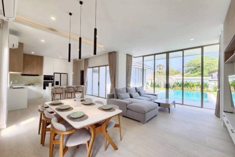 Chalet de 2 dormitorios en Hua Hin, Tailandia № 167130 - foto 7