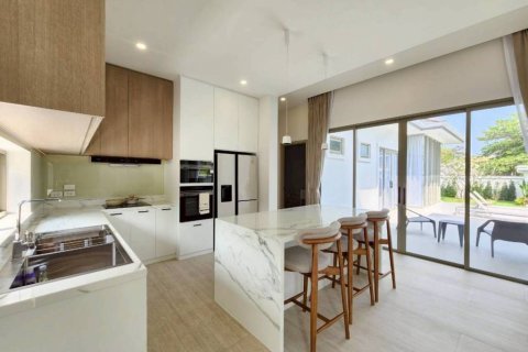 Chalet de 2 dormitorios en Hua Hin, Tailandia № 167130 - foto 10