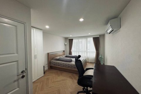 Condominio de 2 dormitorios en Bangkok, Tailandia № 135178 - foto 4
