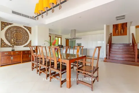 Villa in Bang Tao, Thailand 5 bedrooms № 179748 - photo 4