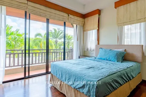 Villa in Bang Tao, Thailand 5 bedrooms № 179748 - photo 15