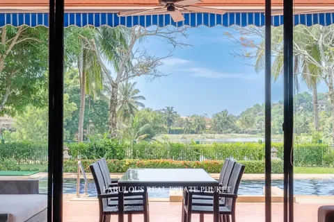Villa in Bang Tao, Thailand 5 bedrooms № 179748 - photo 18