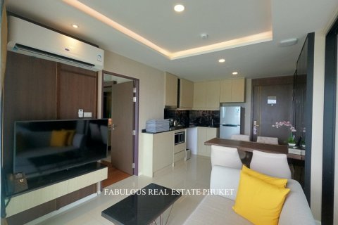 Condominio de 2 dormitorios en Surin Beach, Tailandia № 179745 - foto 2