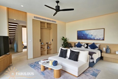 Chalet de 3 dormitorios en Bang Tao, Tailandia № 179742 - foto 10