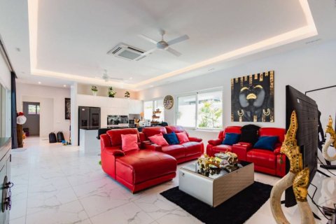 Chalet de 3 dormitorios en Hua Hin, Tailandia № 116403 - foto 7
