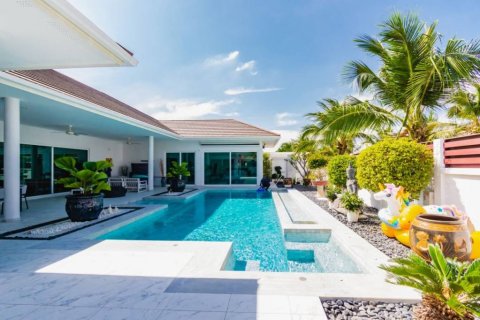 Chalet de 3 dormitorios en Hua Hin, Tailandia № 116403 - foto 3