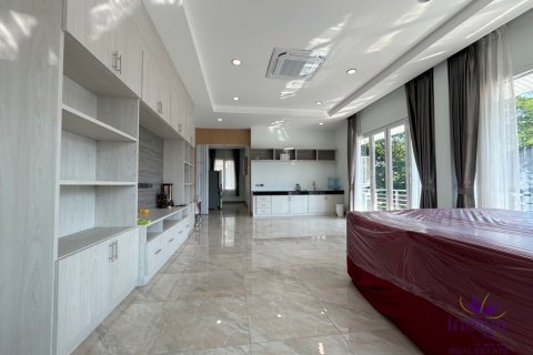 Casa de 3 dormitorios en Chiang Mai, Tailandia № 116839 - foto 8