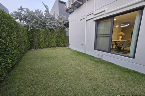 Casa de 4 dormitorios en Bangkok, Tailandia № 190328 - foto 4