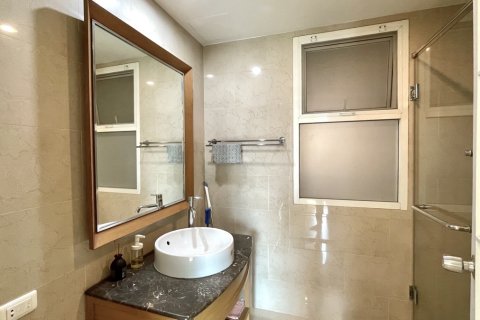 Eigentumswohnung in Watthana, Bangkok, Thailand, 2 Schlafzimmer  № 201065 - Foto 14