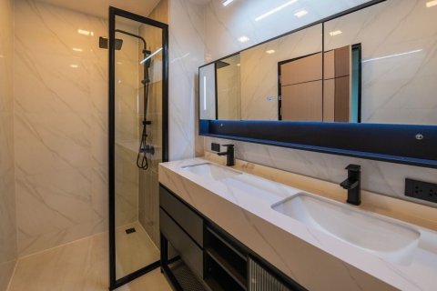 Condominio de 2 dormitorios en Pattaya, Tailandia № 170611 - foto 4
