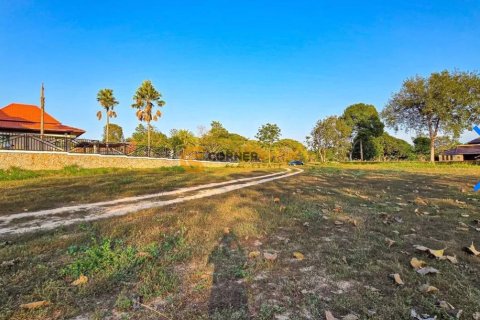 Terreno en Chonburi, Tailandia № 180301 - foto 4