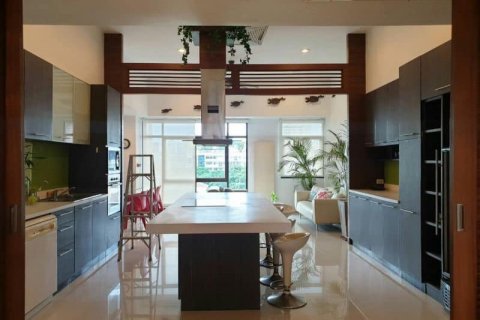 Ático de 5 dormitorios en Watthana, Bangkok, Tailandia № 133767 - foto 8