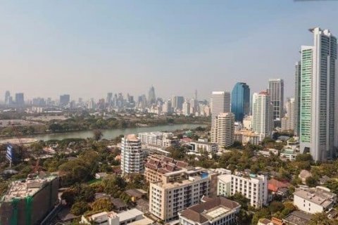 Condominio de 3 dormitorios en Khlong Toei, Bangkok, Tailandia № 133770 - foto 11
