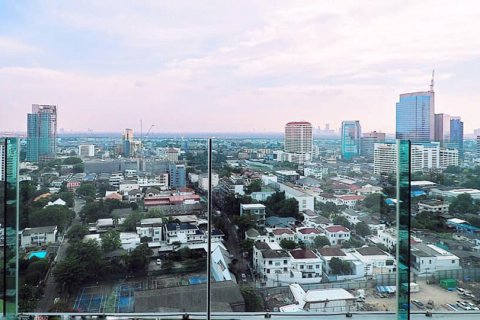 Condominio de 2 dormitorios en Bangkok, Tailandia № 133768 - foto 10