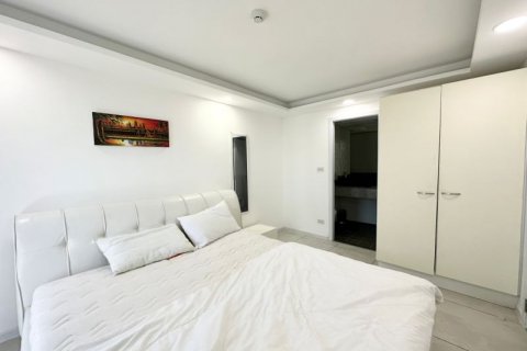 Condominio de 2 dormitorios en Pattaya, Tailandia № 74380 - foto 12