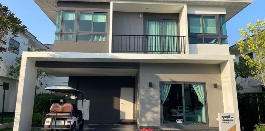 Casa de 4 dormitorios en Pattaya, Tailandia № 74381