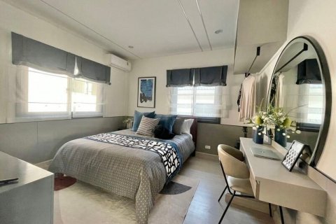 Casa de 4 dormitorios en Pattaya, Tailandia № 74381 - foto 5