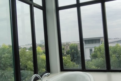 Dúplex de 5 dormitorios en Khan Na Yao, Bangkok, Tailandia № 154654