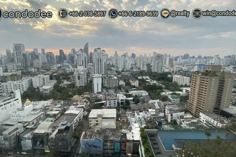 Condominio de 2 dormitorios en Watthana, Bangkok, Tailandia № 200910 - foto 2
