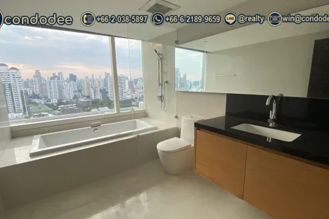 Condominio de 2 dormitorios en Watthana, Bangkok, Tailandia № 200910 - foto 10