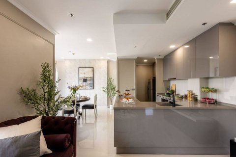 Ático de 3 dormitorios en Bangkok, Tailandia № 180576 - foto 4